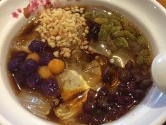 -渝是乎酸菜鱼·川渝小炒(新世界百货望京店)