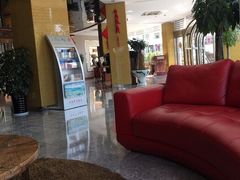 -昆明朗威酒店(昆明站火车站双桥夜市风情街店)