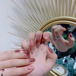 -花系美·美甲美睫精品店