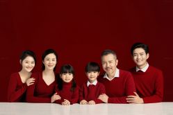 -至臻微拉婚纱摄影