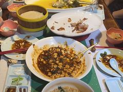 -荷风细雨·中国茶宴(碧云店)