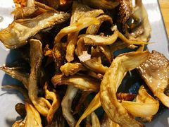 炸菌子-勺子米线·云南传统小吃市集(四方街店)