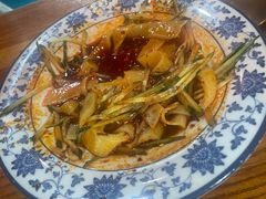 -柴窝堡22号辣子鸡·传承新疆菜