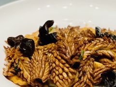 -闫府私房菜(恒隆店)