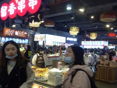 -八一路好吃街(雨田商务大厦店)