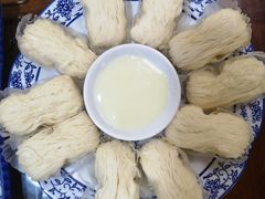 -阿鹏故事云南野生菌火锅(人民路店)