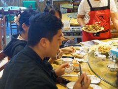 -三亚火车头万人海鲜广场