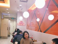 大堂-呷哺呷哺(世贸.工三店)
