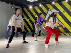 点击看大图 -TOMBOY爵士舞韩舞舞社