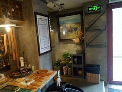 -HIGH FIVE哈福手工汉堡(桂林路店)