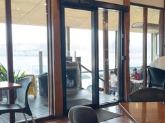 -12 Rocks Beach Bar Cafe