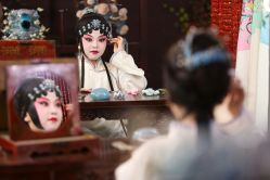 -华韵京剧摄影(洋桥角门东店)