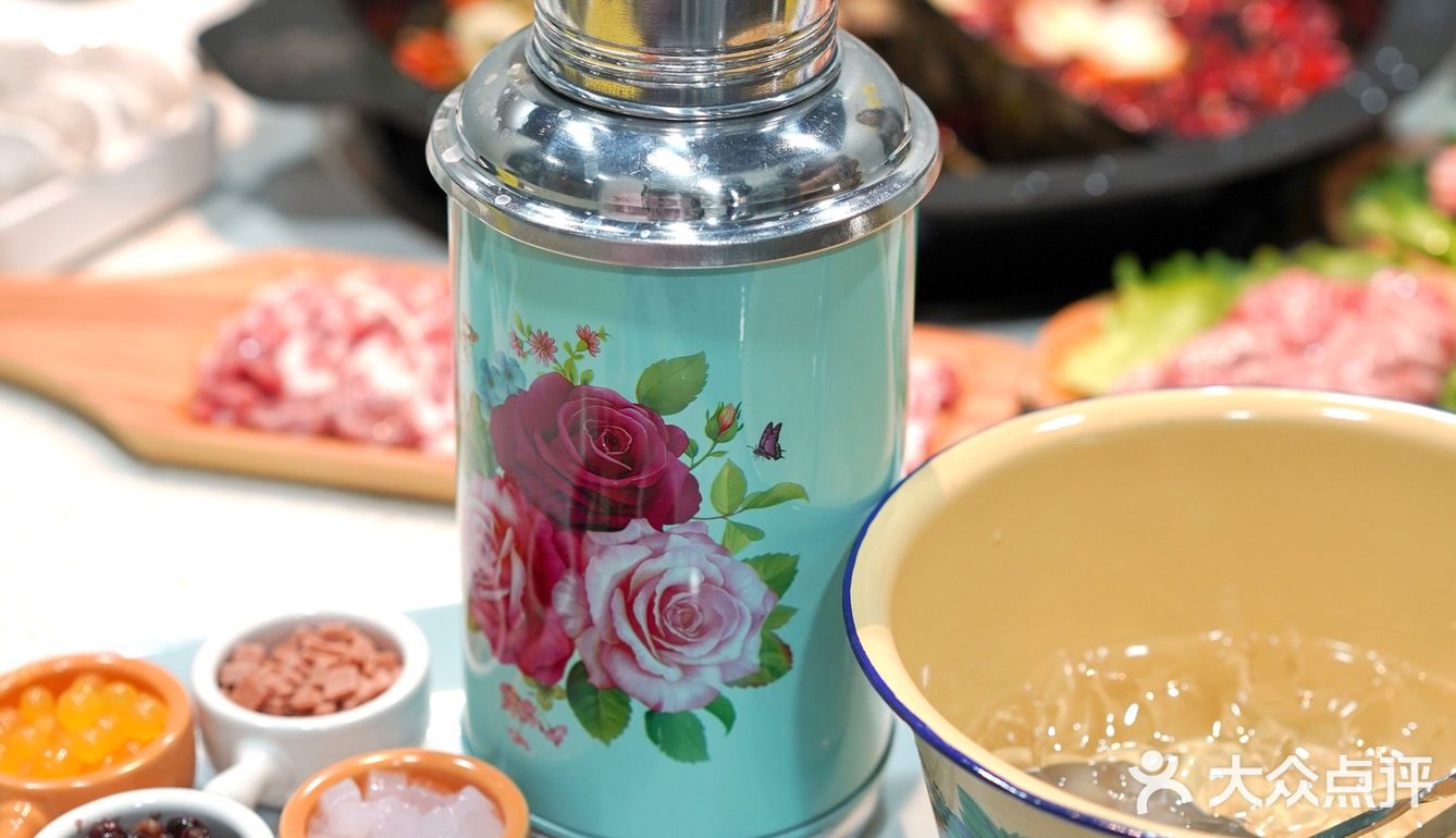 温暖人心和胃的烟火气息老火锅｜樂火锅