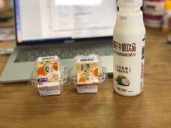 -全家便利店(天目山路三店)