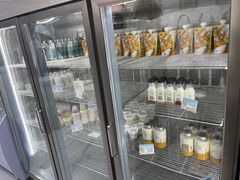 面包甜点陈列柜-白色日记·手作酸奶(麦凯乐店)