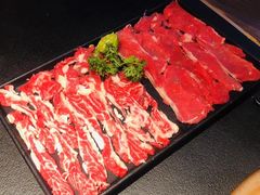 鲜切吊龙牛肉-吼堂老火锅(武汉 天地壹方南馆店)