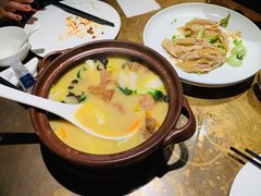 京城酥肉锅-四季民福烤鸭店(西单华威约饭街店)