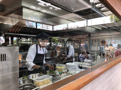 -ROAST coffee & eatery