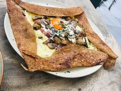 鸡蛋蘑菇熏肉荞麦可丽饼-RAC BAR(安福路店)