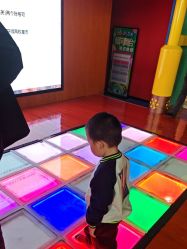 -欧酷世界动力星球(王府井奥莱UP TOWN店)