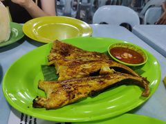 -明记烧鱼美味店