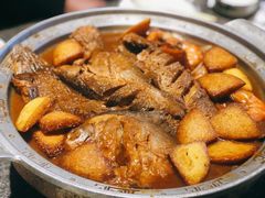 杂鱼一锅出-渔民船说·北塘海鲜·天津菜·海肠捞饭(北塘古镇店)