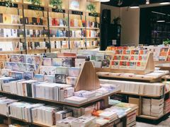 -雨丝书店(综合商业楼店)