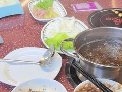 -四囍码头海鲜烧烤自助火锅(外滩南京东路悦荟广场店)