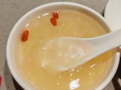-海底捞火锅(曹安公路店)