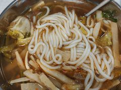 -龙香记桂林米粉(东扬威街11号楼店)