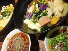 -万记麻辣烫国展总店