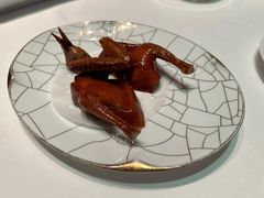 脆皮妙龄鸽-新荣记(建国门外大街店)