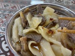 -敖特尔布里亚特美食坊(世纪花苑店)