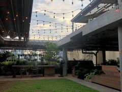 -ROAST coffee & eatery