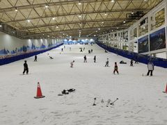 -乔波室内滑雪场