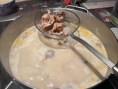 -尚尚仙·酸汤猪手·猪肚鸡火锅(华联万柳购物中心店)