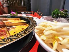 花生芽-黄家码头老火锅(解放碑旗舰店)