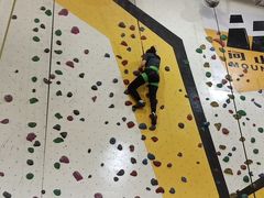 -问山MountQuest攀岩馆