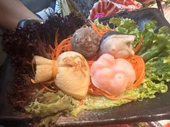 -湊湊火锅·茶憩(南京东路悦荟店)