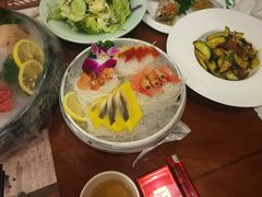 -青瓦餐厅·生鱼片·韩园烤肉(西塔店)