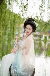 -两间半汉服工作室(平江路店)