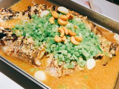 腰果蒜香清江鱼-鱼酷活鱼烤鱼(沈阳大悦城店)