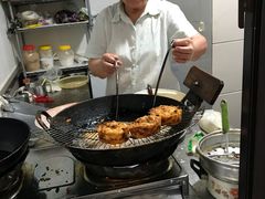 -阿婆油墩子(五里桥路188弄小区店)