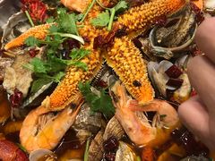 -老东镇啤酒屋海鲜加工·蒸汽海鲜·海鲜烧烤(台东店)