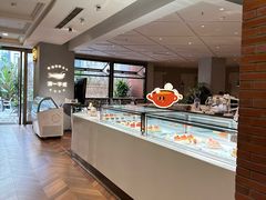 -潮一不贰·法式甜品·生日蛋糕·西式简餐(外滩店)