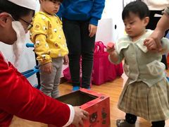 -抱抱熊托育中心(大悦城店)