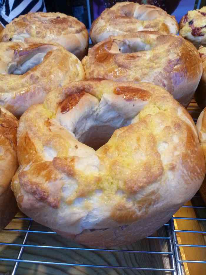 芳香阁传统糕点(和平路店)-"我个人很喜欢吃这种无水蛋糕,一个人吃就