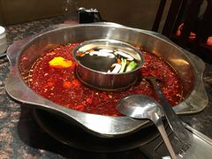 -小天鹅火锅·一线江景洪鼎旗舰店(洪崖洞店)