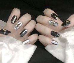 -Pink You美甲美睫纹绣定制中心