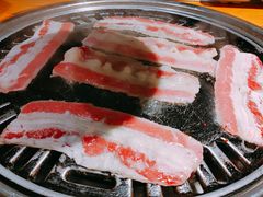 -唯成•韩国炭火烤肉 유성고기